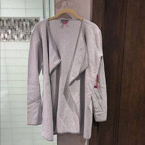 Vince Camuto Gray Chevron Knit Sweater
